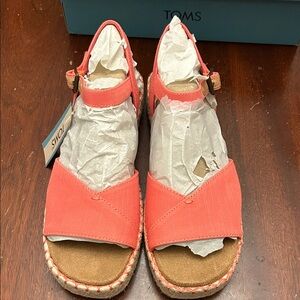 TOMS Abby shell pink Canvas Ankle-Strap Espadrille Wedges Size 8 NWT